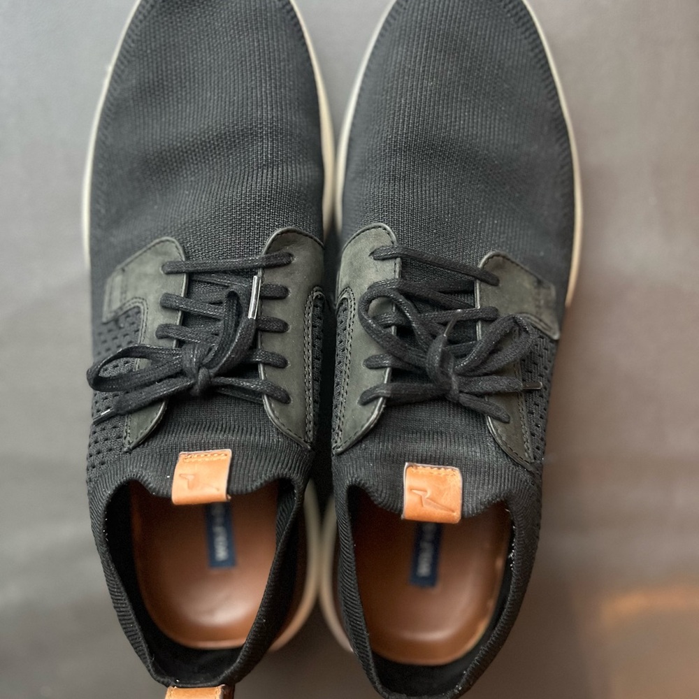 Wolf and Shepherd Black and Tan Sneakers with Minimalist Design and White Soles